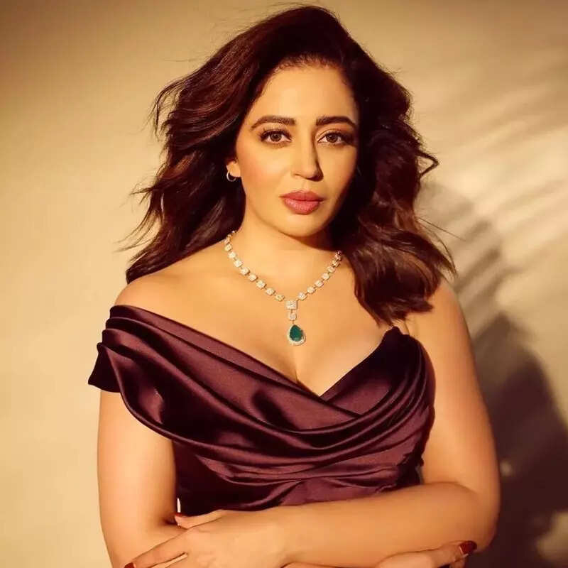 नेहा पेंडसे Nehha Pendse