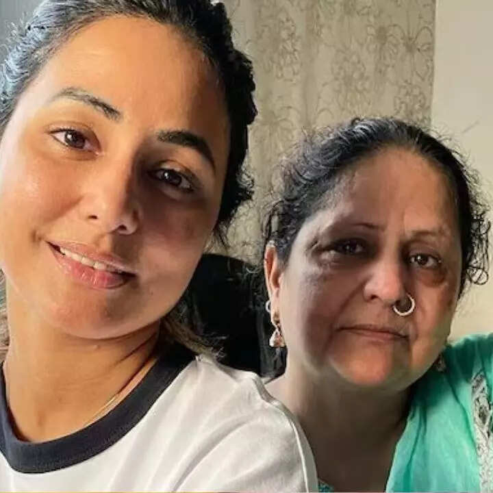 अकेले रखती हैं मां का ख्याल