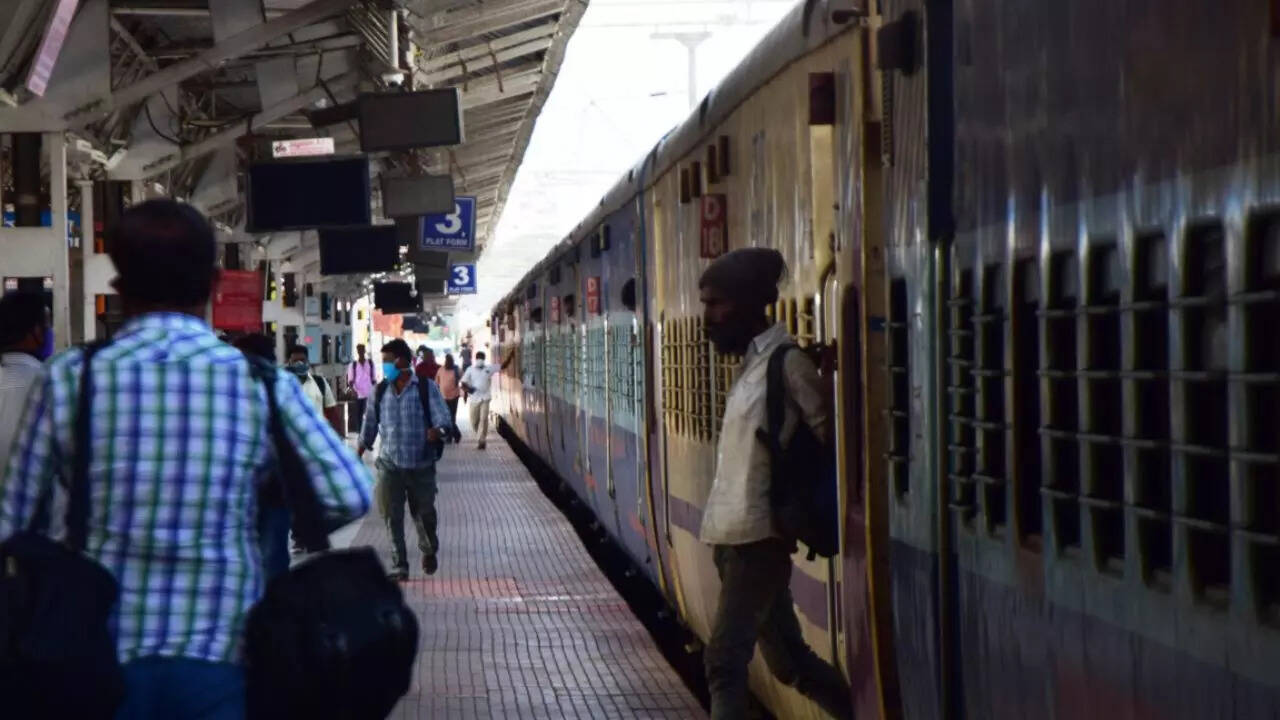 हर क्लास के यात्रियों के लिए समान कवर