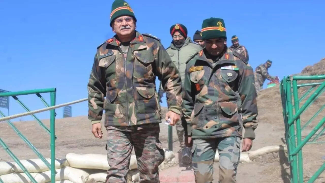 लेफ्टिनेंट जनरल उपेंद्र द्विवेदी की भूमिका