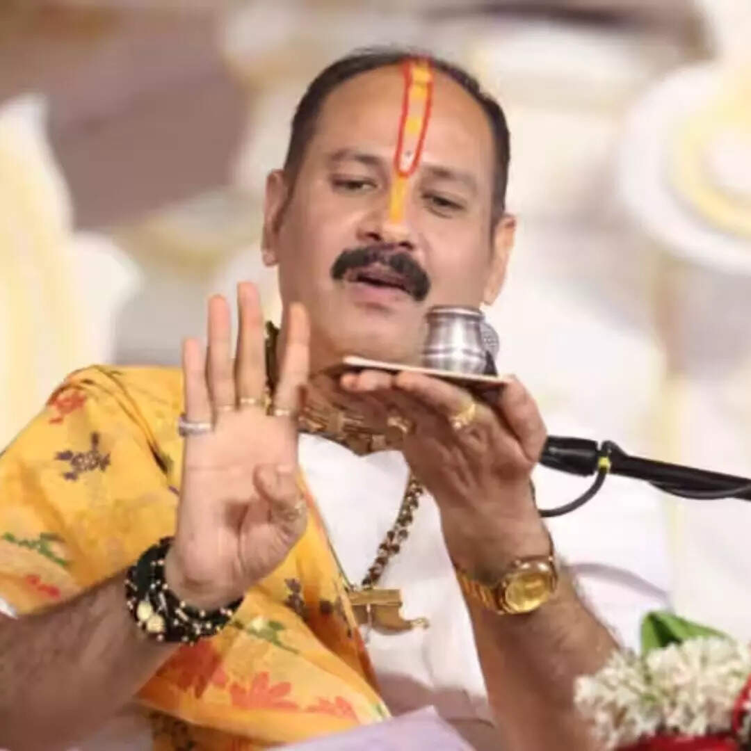 कथा के लिए करानी पड़ती है एडवांस बुकिंग