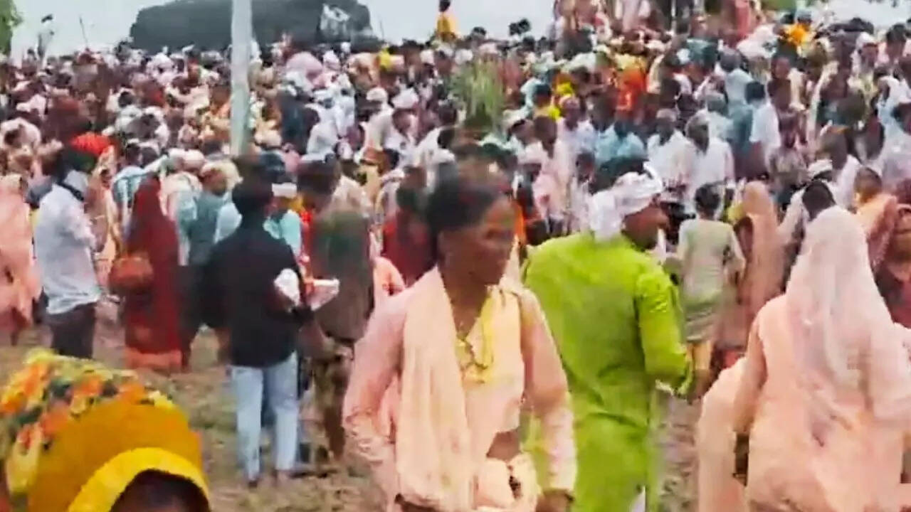 न एंबुलेंस और न ही फायर ब्रिगेड की कोई गाड़ी