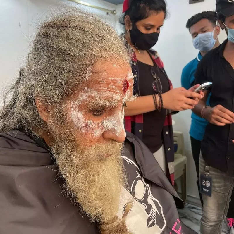 इस रोल में नजर आ रहे हैं अमिताभ बच्चन 