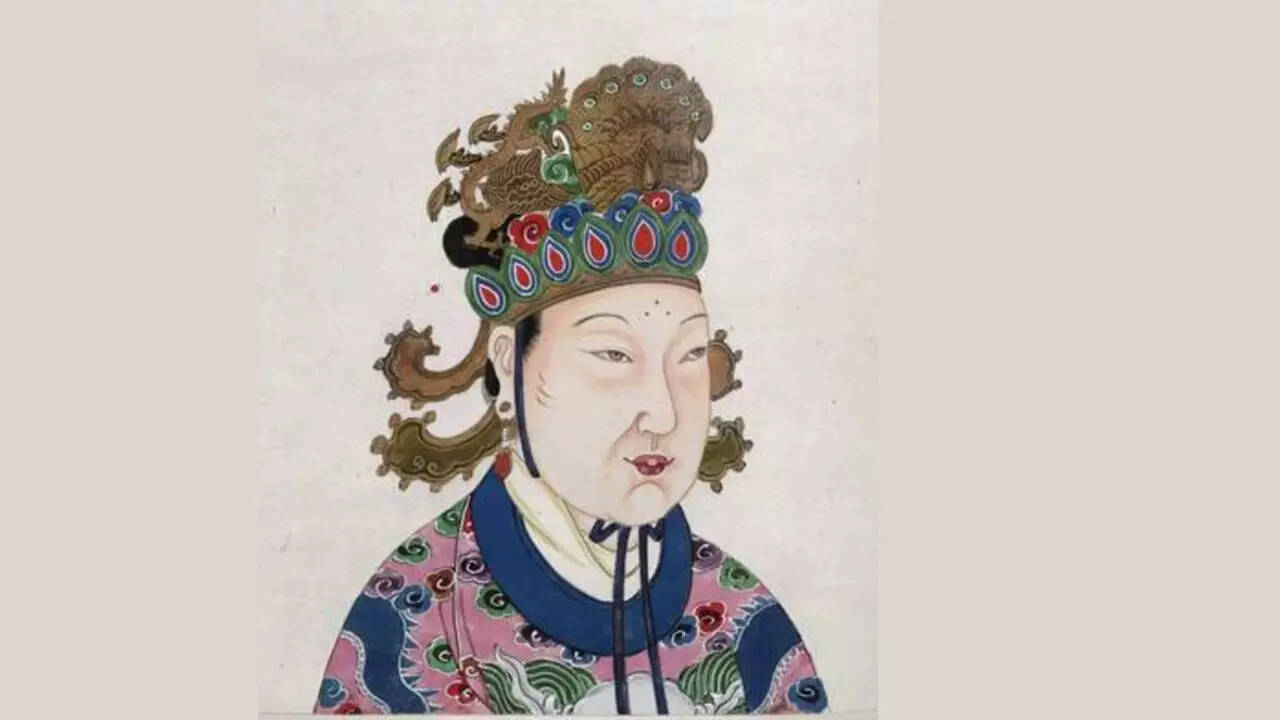 ​महारानी वू (624-705), देश- चीन, कुल दौलत-16 ट्रिलियन अमेरिकी डॉलर​