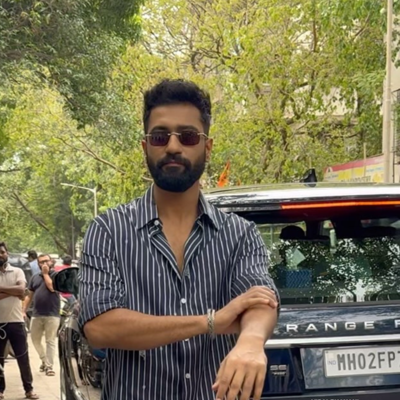 विक्की कौशल ने दिए धांसू पोज