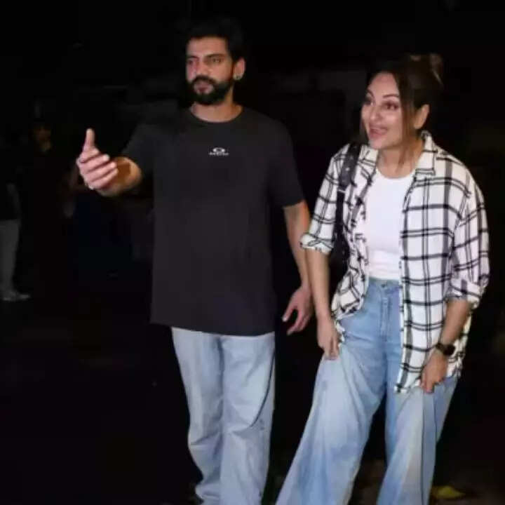 जहीर-सोनाक्षी हनीमून से लौटे मुंबई