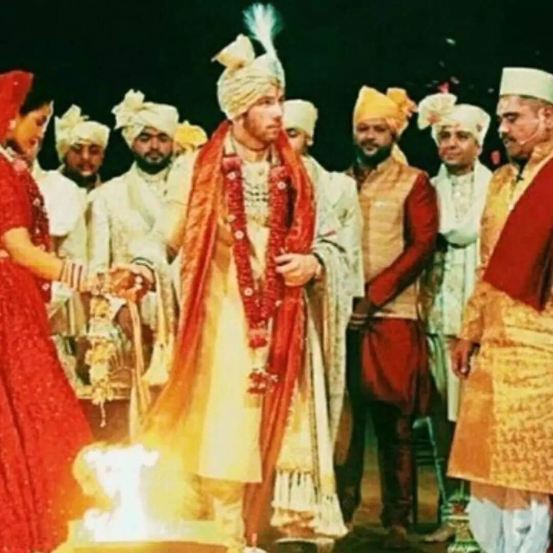 प्रियंका चोपड़ा और निक जोनस की भी कराई थी शादी