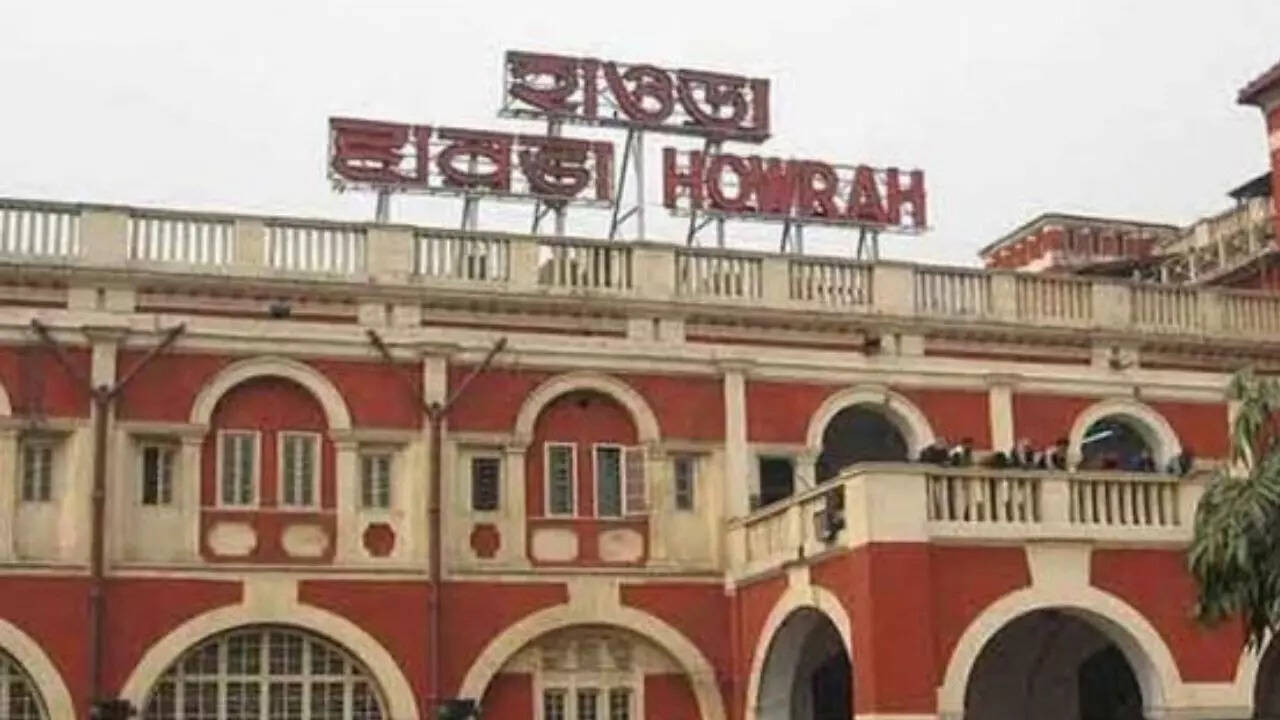 रोजाना निकलती हैं 350 ट्रेनें