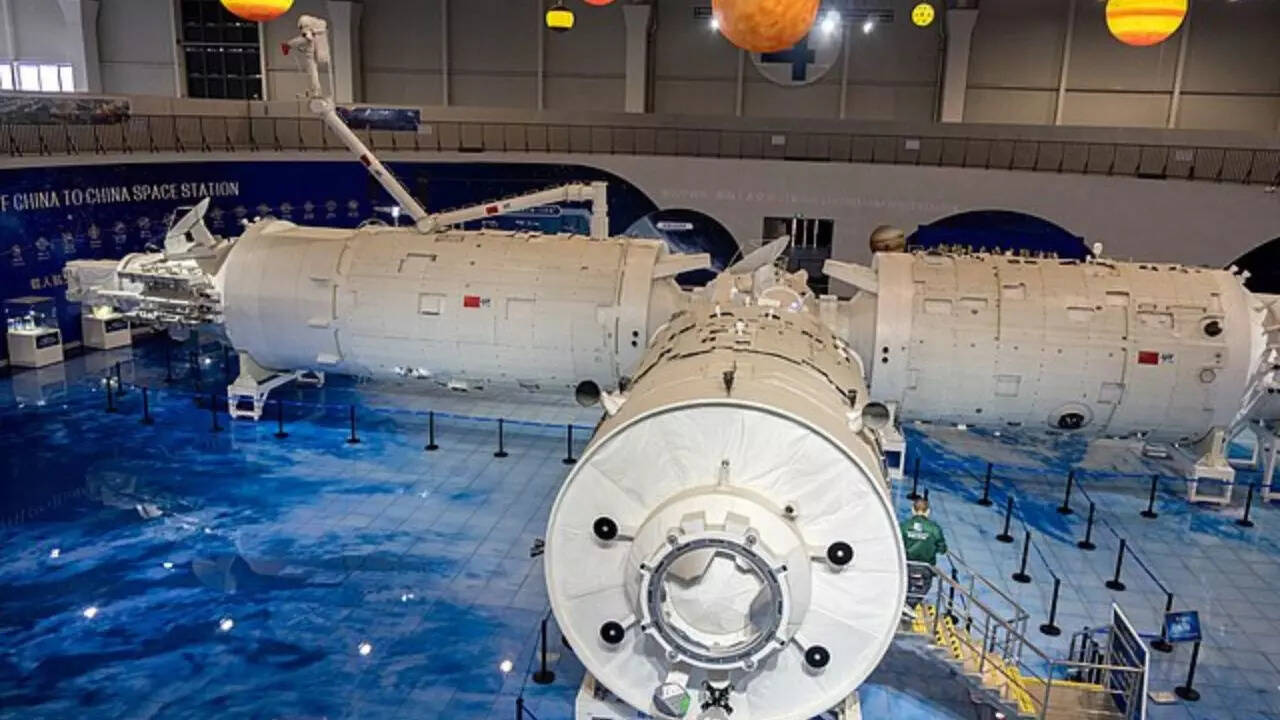 ISS से कितना छोटा चीनी स्पेस स्टेशन