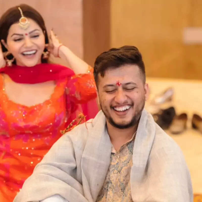 हंसी-मजाक में चूर दिखीं रुबीना दिलैक