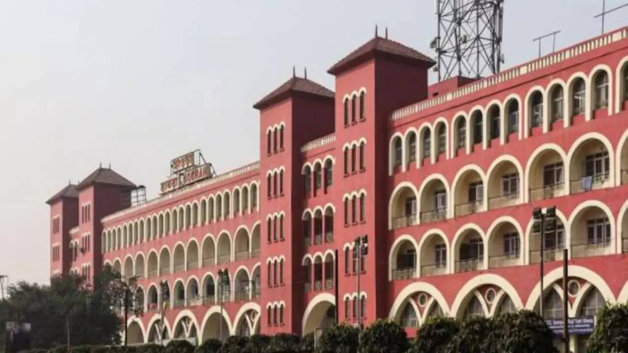 आज भी देश की शान है हावड़ा रेलवे स्टेशन