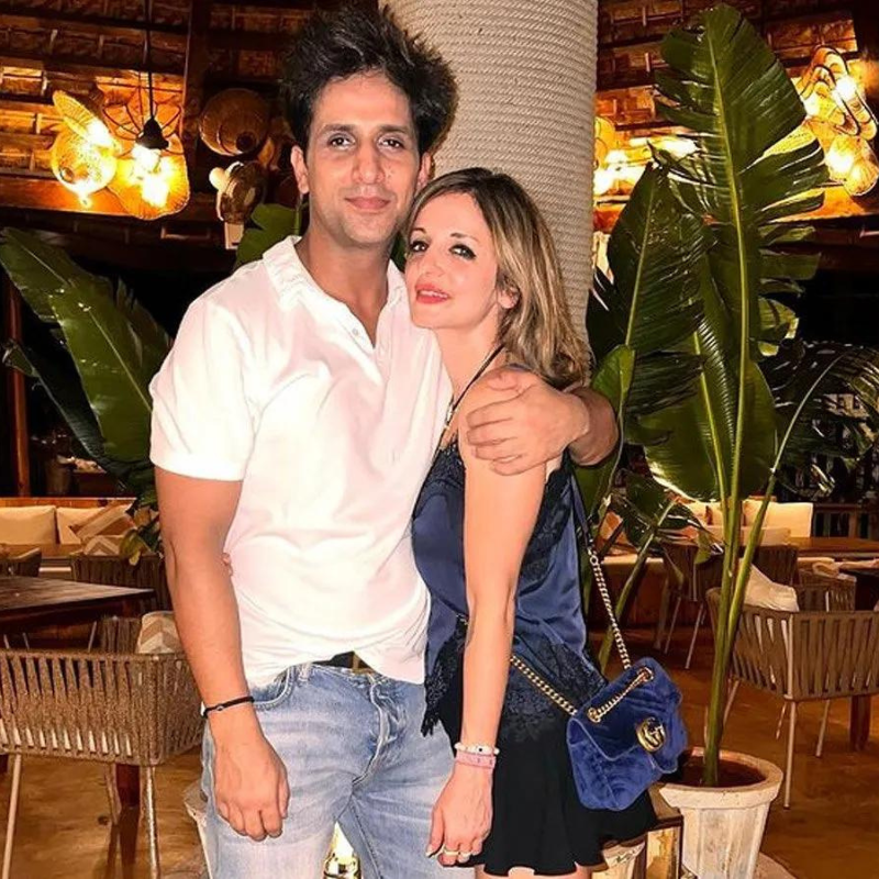 सुजैन खान-अर्सलान गोनी Sussanne Khan-Arslan Goni