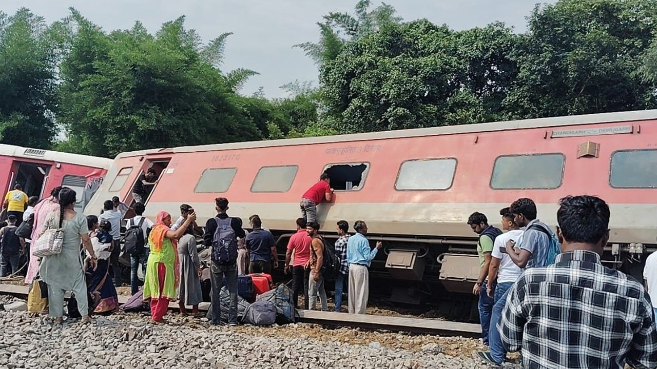 कई ट्रेनें कैंसिल