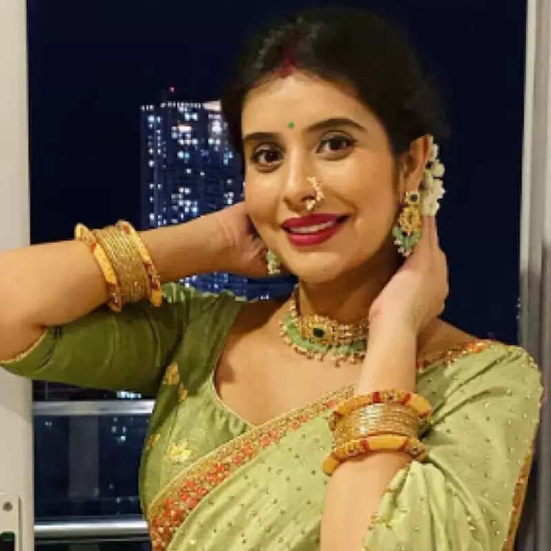 चारू असोपा Charu Asopa