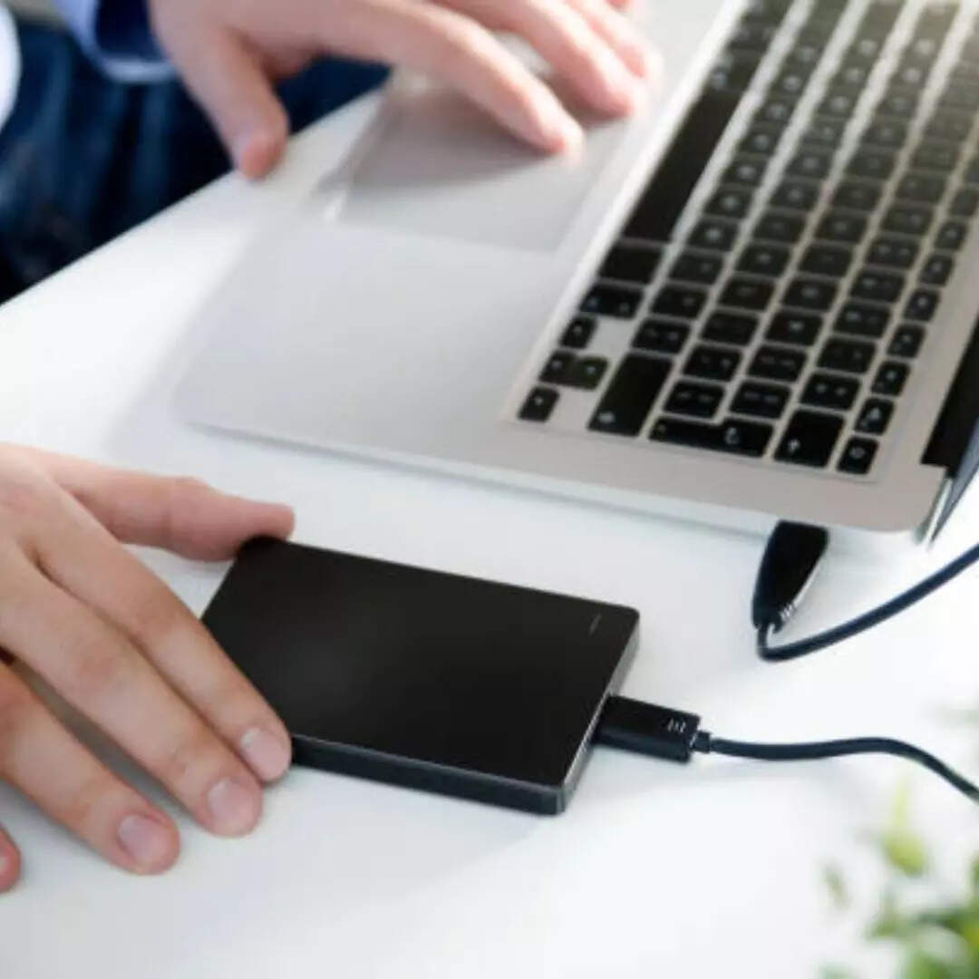 SSD Vs HDD स्टोरेज कैपेसिटी और कीमत