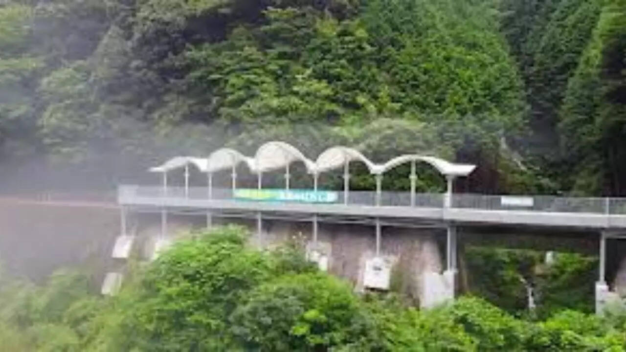 कहां है ये स्टेशन?