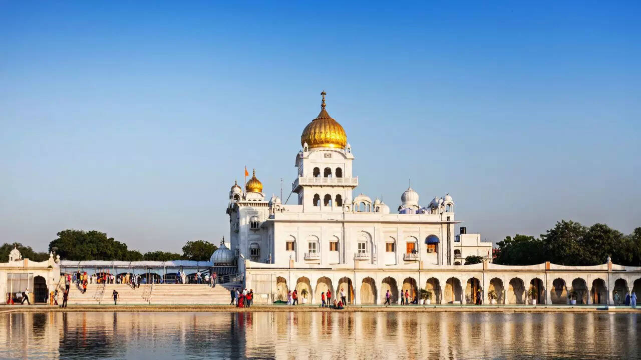 गुरुद्वारा बंगला साहिब (Gurudwara Bangla Sahib)