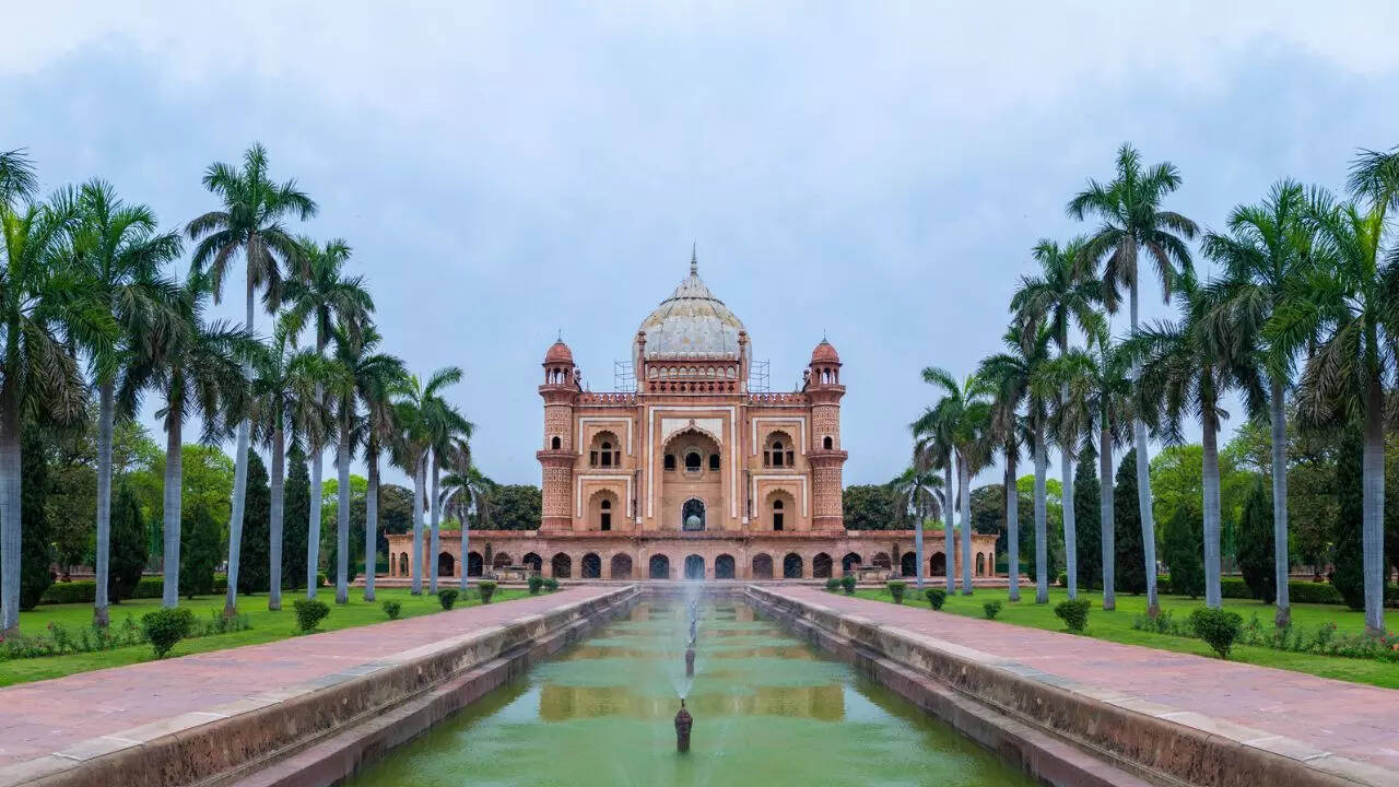 सफदरजंग टॉम्ब (Safdarjung Tomb)