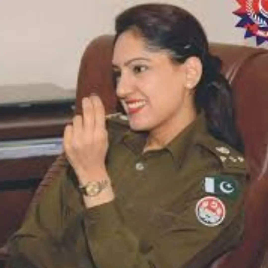 डॉक्टर से आईपीएस