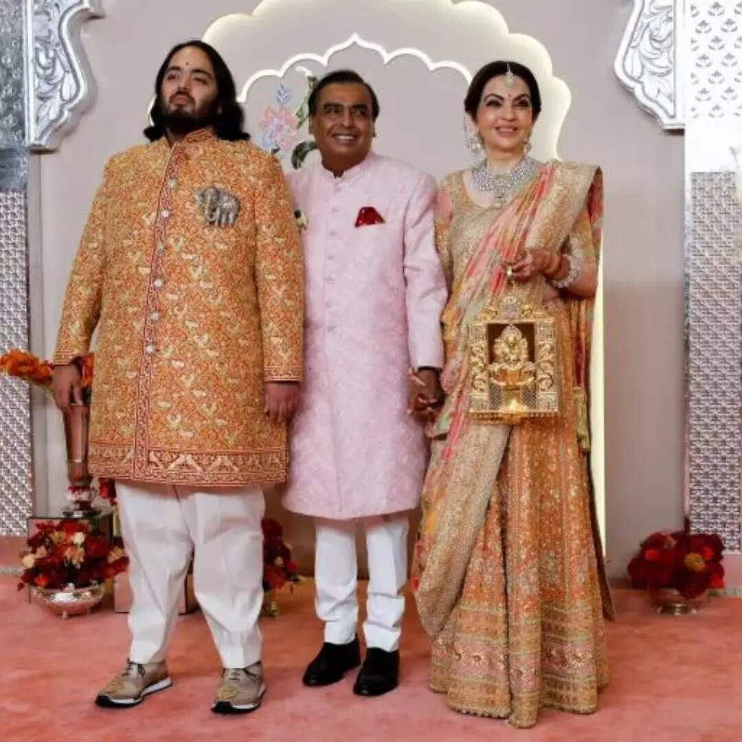 अनंत की शादी में बताया था नाम