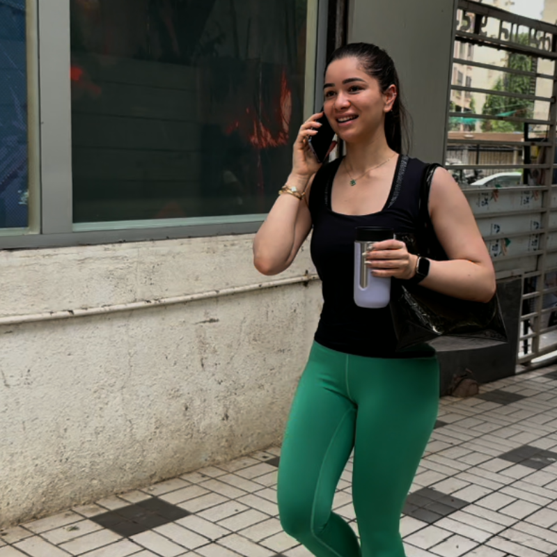 सारा तेंदुलकर की स्माइल ने लूटा दिल
