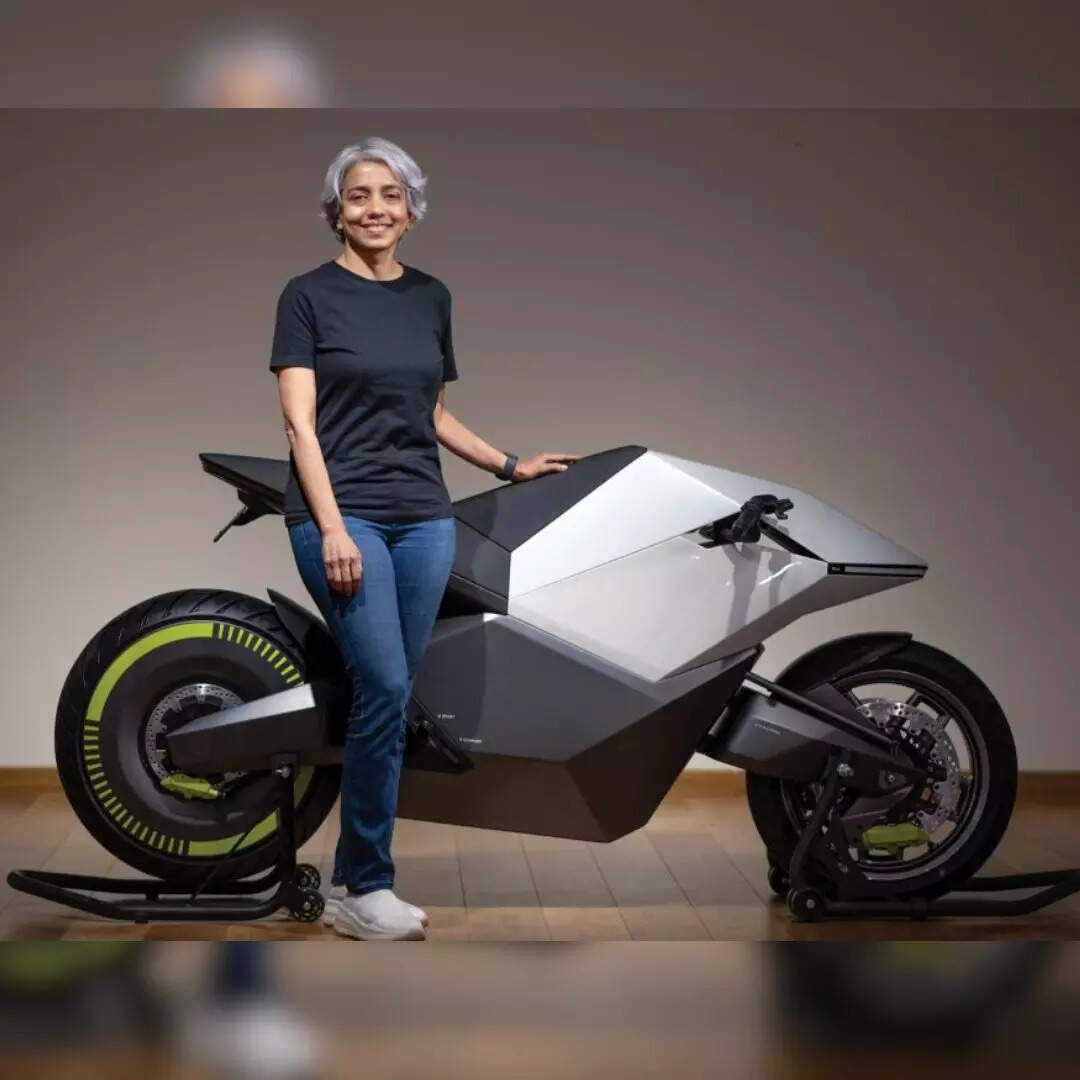 अब ओला के साथ हैं कृपा