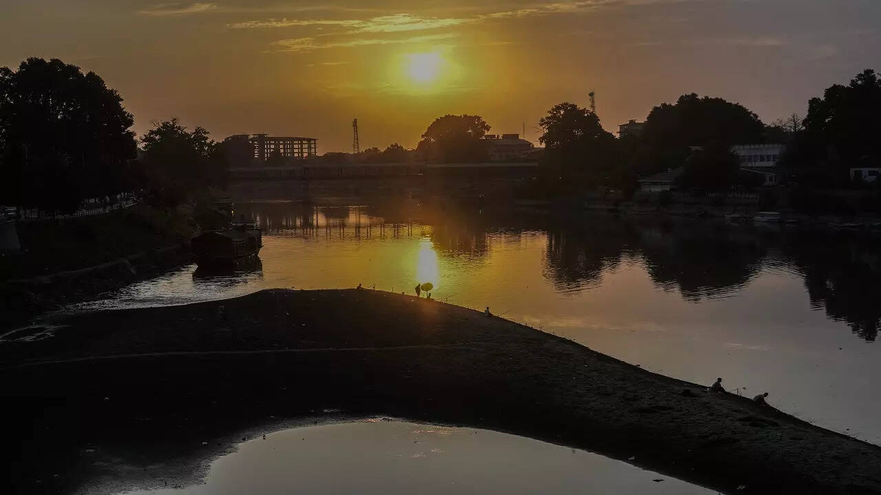 आतंकी घटनाएं कम हुईं