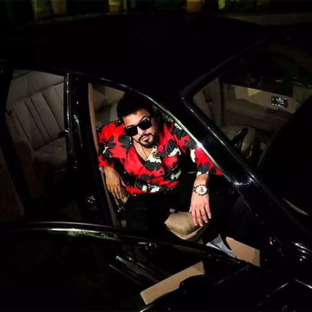 स्टेटस सिंबल है कार 