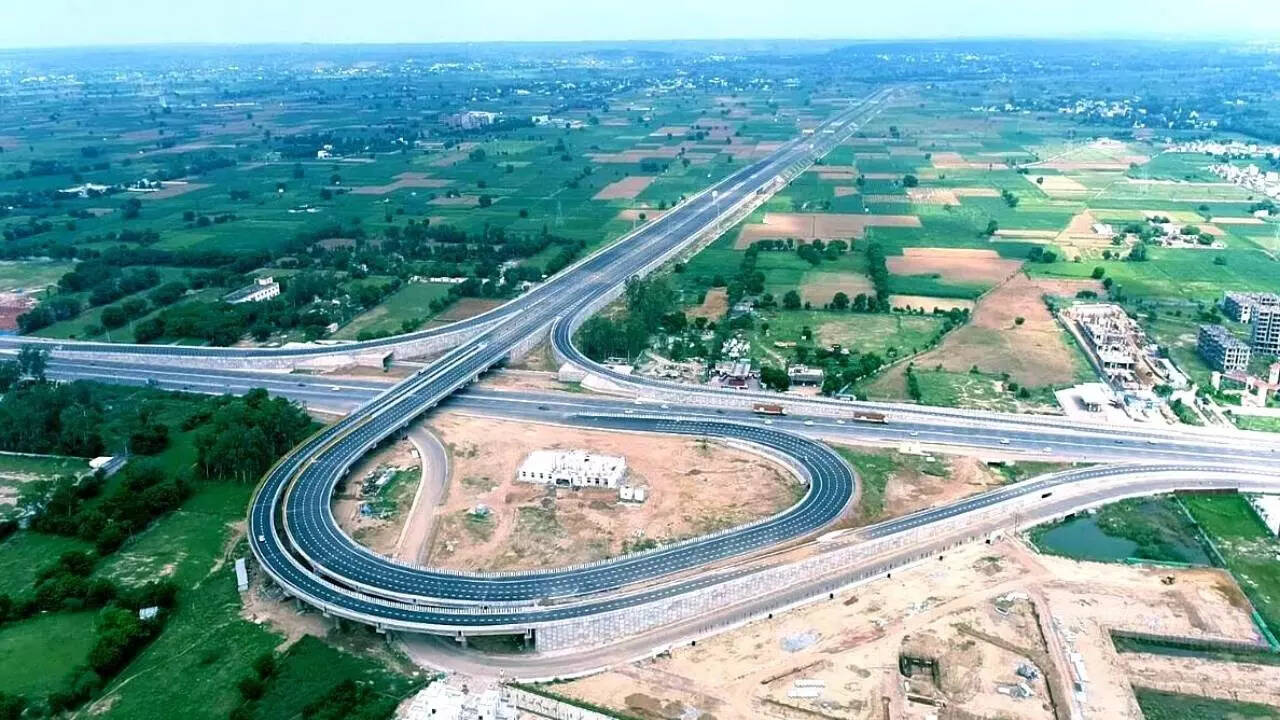 गुजरात में 150 किमी एक्सप्रेसवे