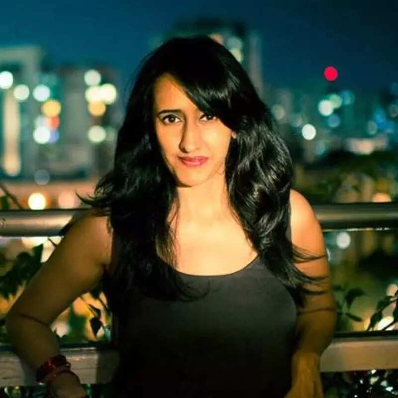 गुल खान के नए शो के लिए गाना गाएंगे बॉलीवुड के ये सिंगर