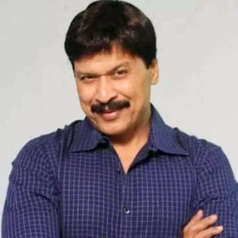 दिनेश फडणीस
