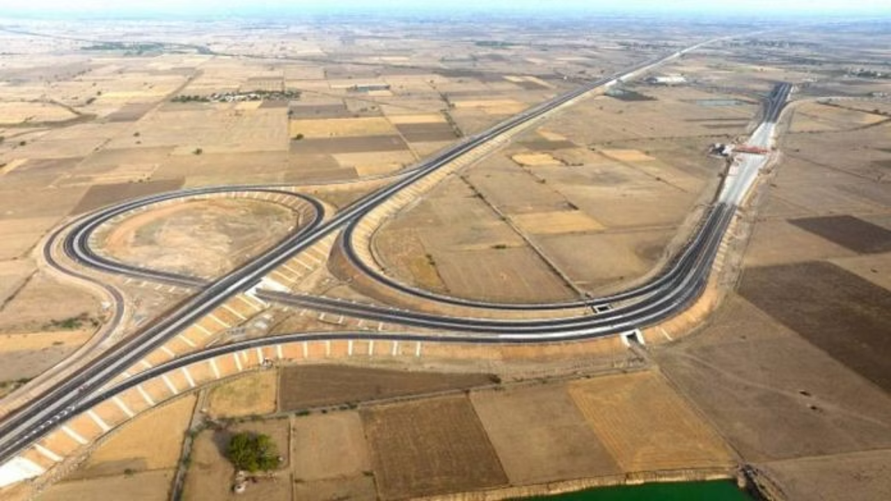 2025 में महाकुंभ से पहले शुरू करने का लक्ष्य
