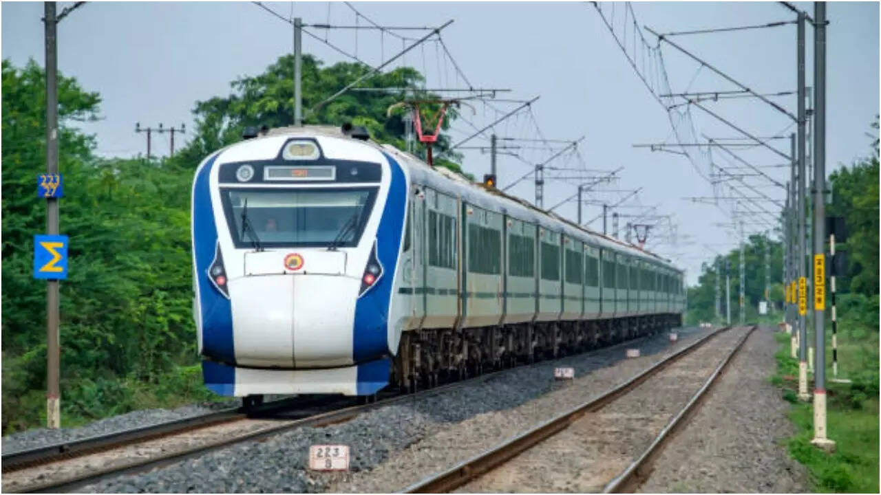 सुबह 730 बजे पहुंचेगी अलीगढ़