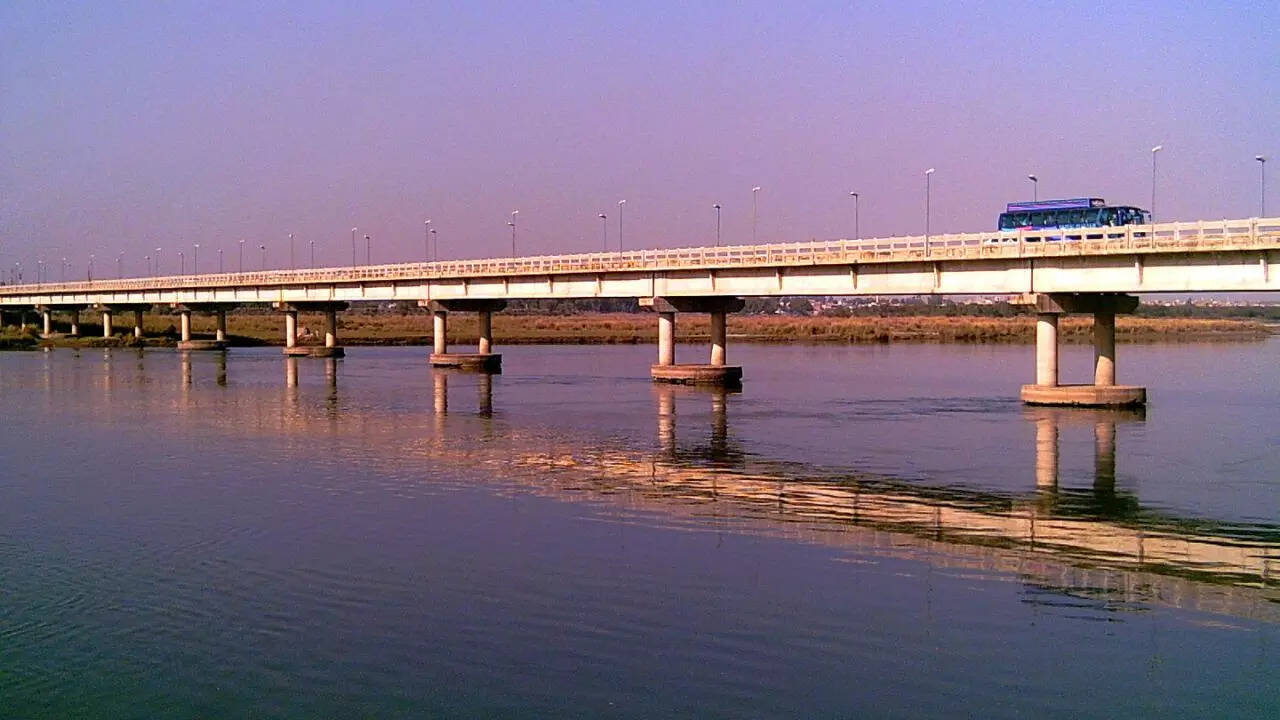 आज भी चालू है जीटी रोड