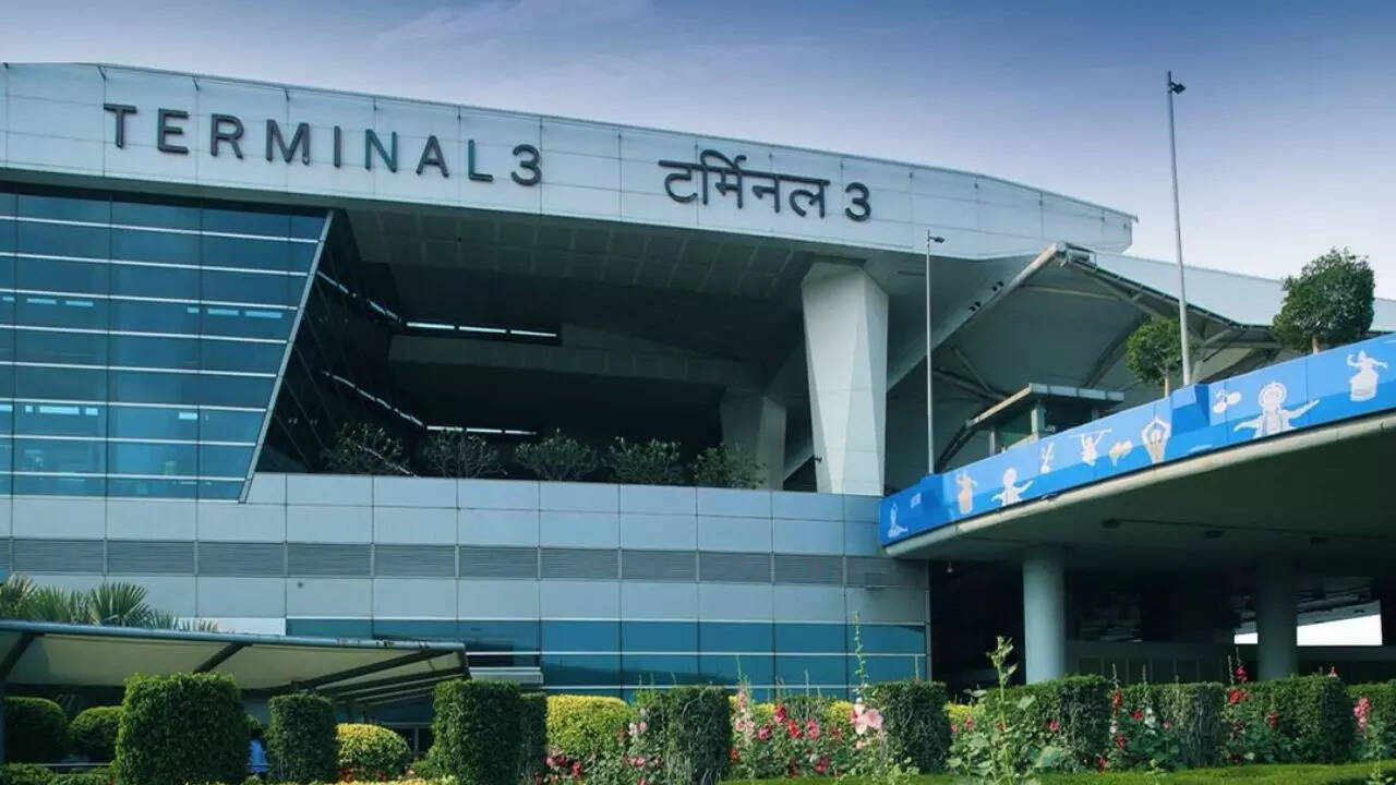 दिल्ली एयरपोर्ट का रनवे