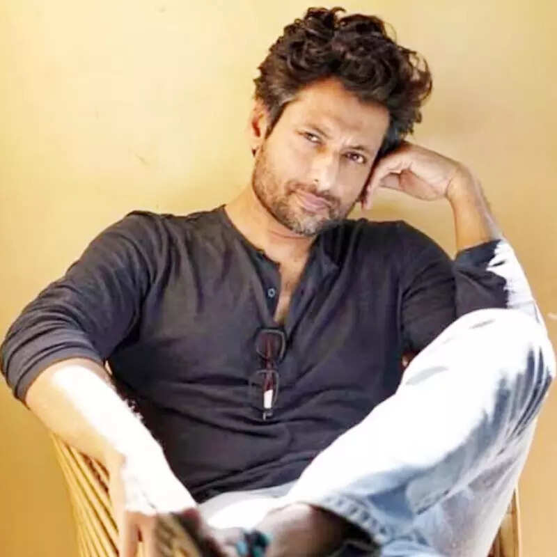 इंद्रनील सेनगुप्ता Indraneel Sengupta