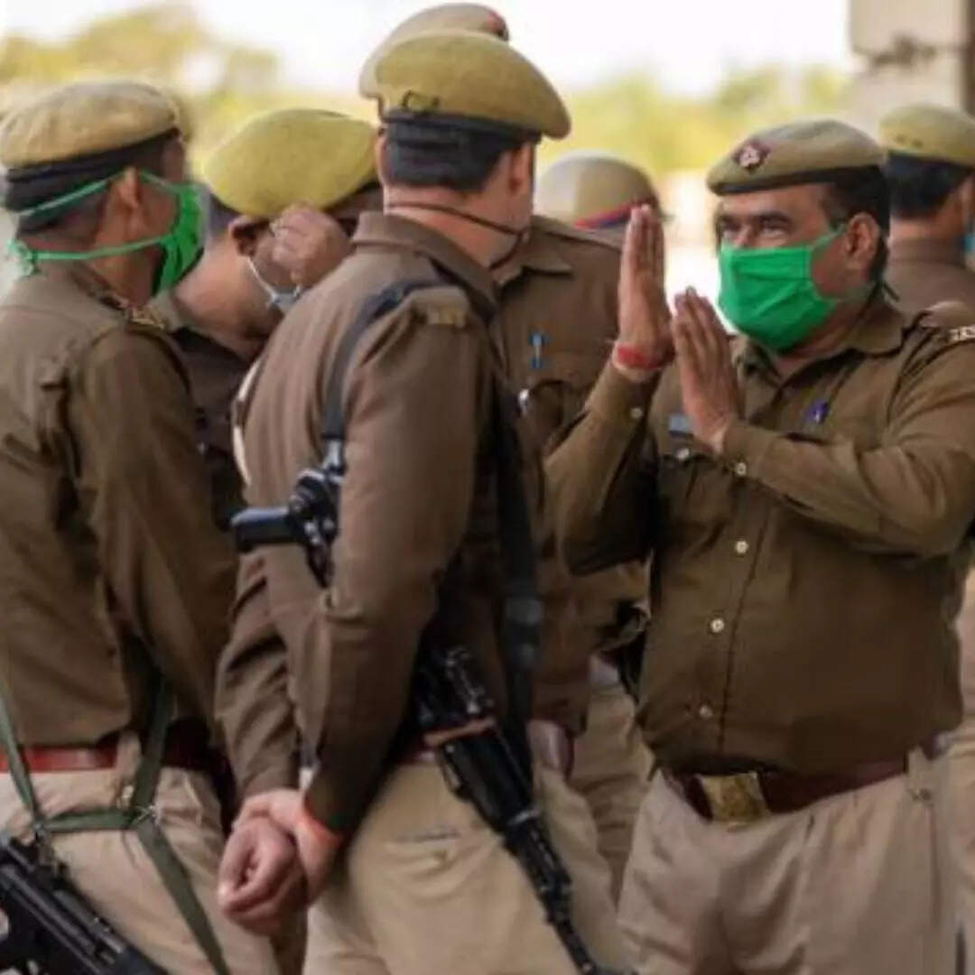 हर महीने मिलते हैं इतने रुपये