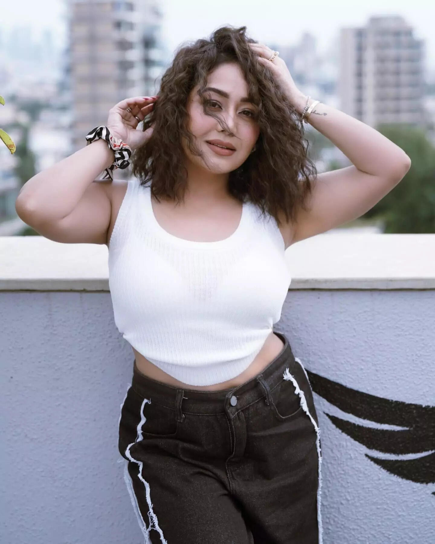 बेबी बंप शो करती आईं नजर