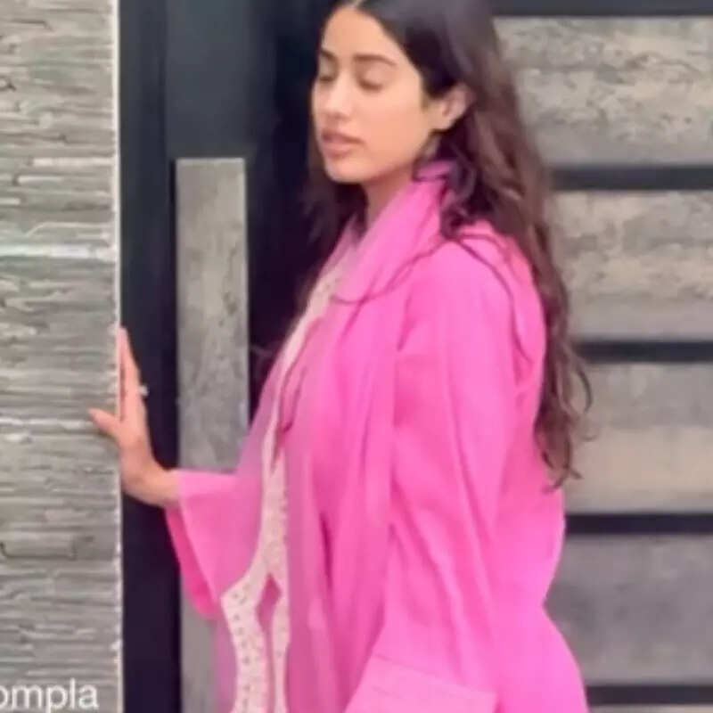 जान्हवी कपूर