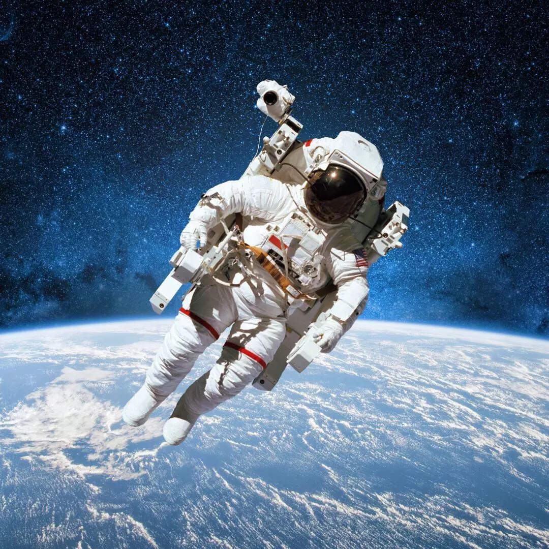 NASA में एस्ट्रोनॉट बनने के लिए डिग्री