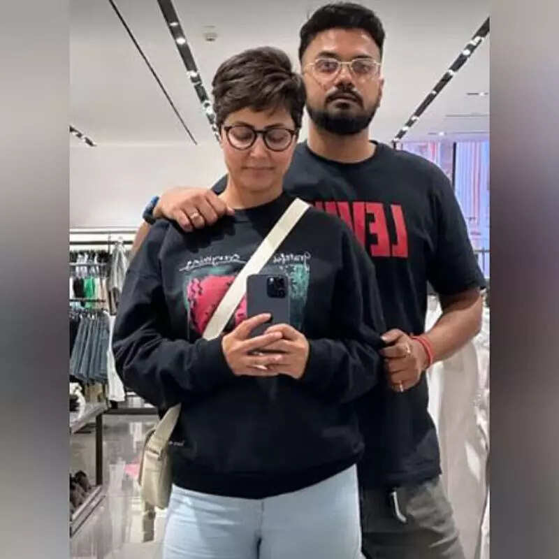 हिना खान के इंस्टाग्राम स्टेटस ने बटोरी सुर्खियां