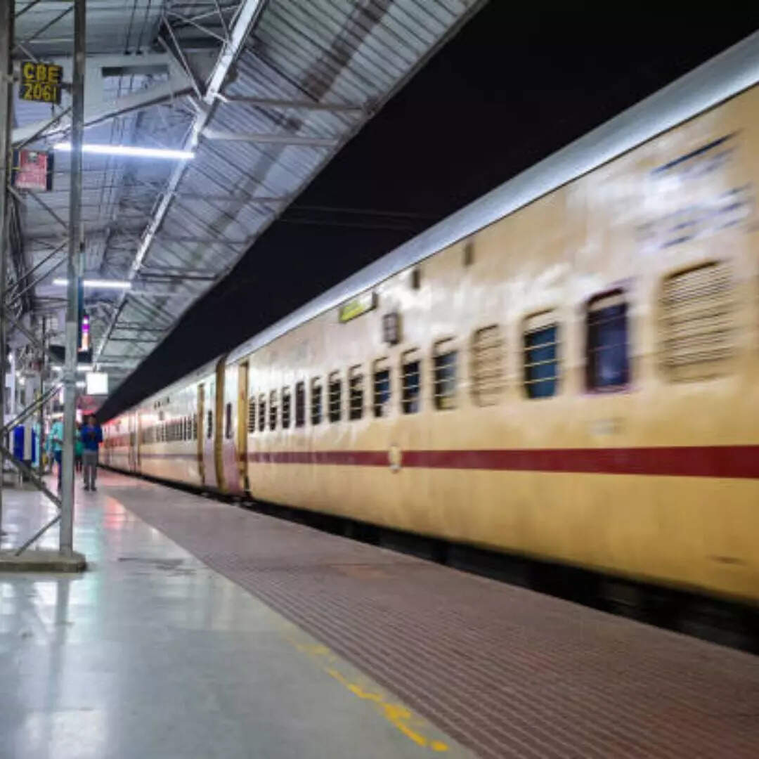 रेलवे में टीटीई की एज और क्वालिफिकेशन