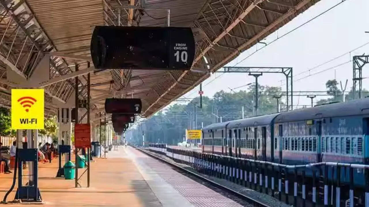 नाम में है कुल 28 अक्षर