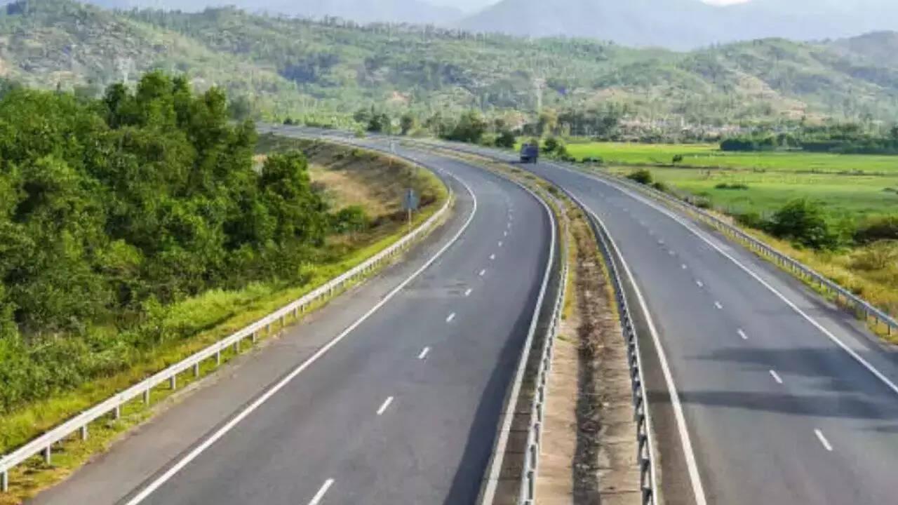 एक्सप्रेसवे का सबसे अधिक असर ट्रैफिक पर होगा