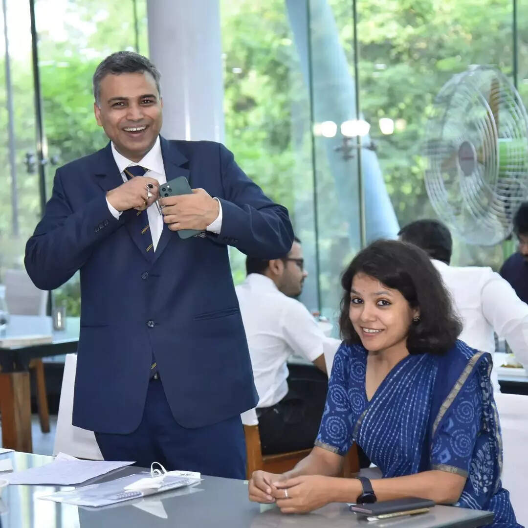 क्या होता है Income Tax Officer