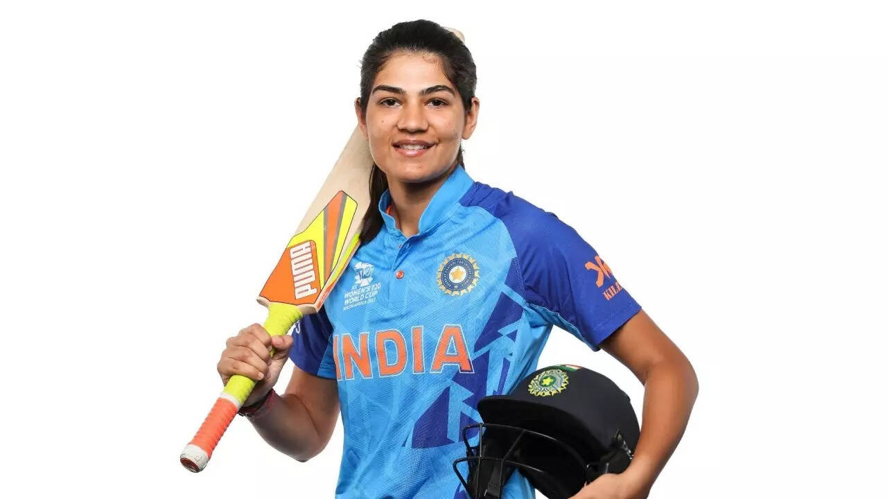 यस्तिका भाटिया Yastika Bhatia