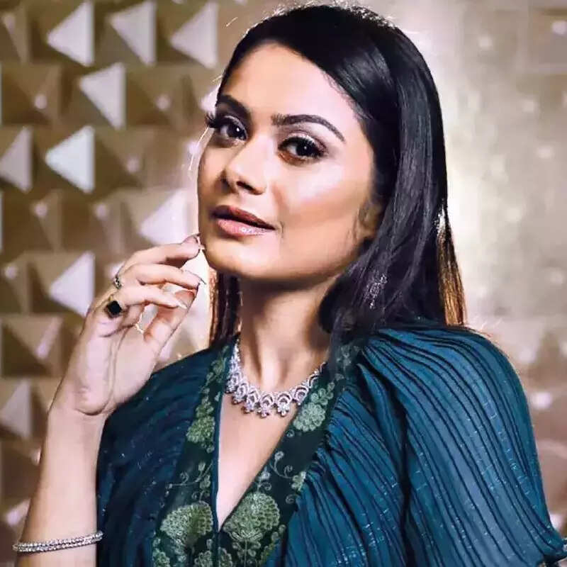 तोरल रासपुत्रा Toral Rasputra