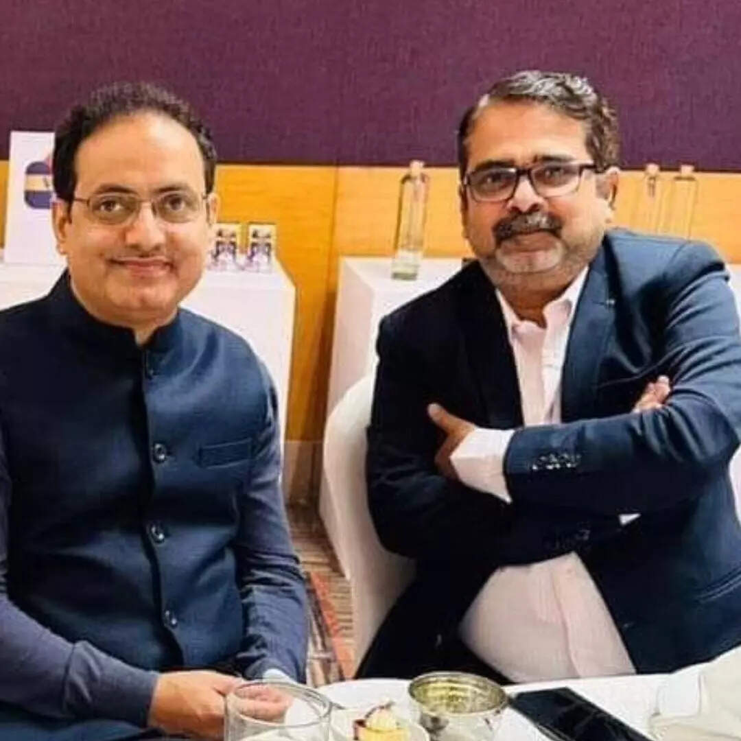 खुद की कोचिंग खोली