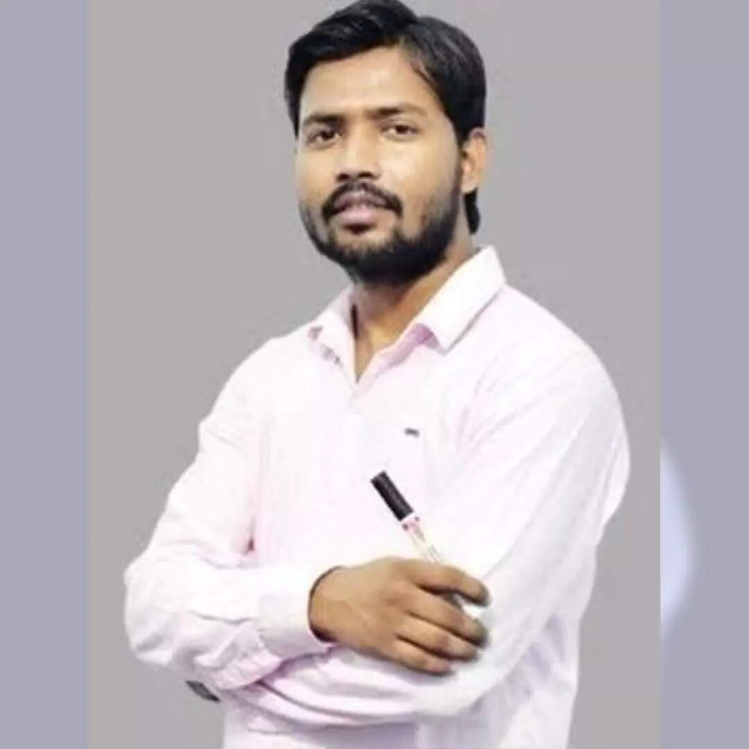 खान सर का संघर्ष, खान सर का घर कहां है?
