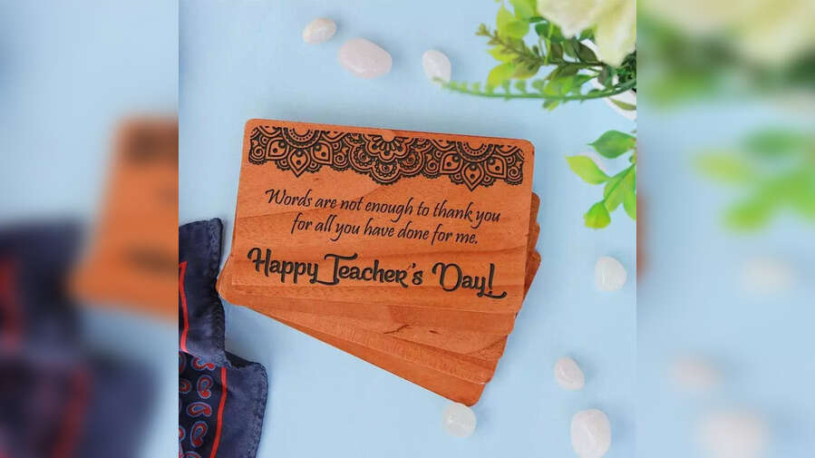 हैप्पी टीचर्स डे कोट्स Happy Teachers Day Quotes in Hindi Wishes Images Live टीचर्स डे ग्रीटिंग कार्ड